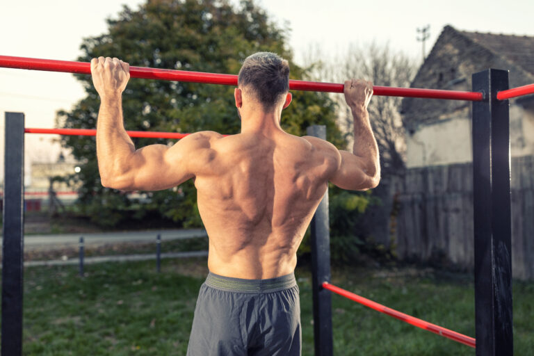 懸垂の効果｜最短で体を変える理由と正しい理解