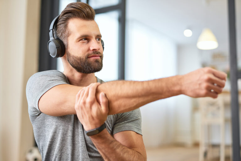【科学的解説】筋トレ効果はいつから出る？見た目・体重・筋力の変化タイムライン