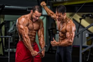 筋肥大にかかる期間はどれくらい？1週間・1ヶ月・3ヶ月で体が変わるリアルな目安を解説