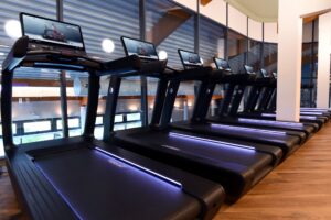 ランニングマシンの使い方完全ガイド｜初心者向けの設定・フォーム・トレーニング方法