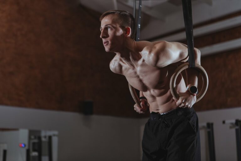 ネガティブトレーニングとは｜下ろす動作で筋肥大を加速させる高効率メソッド完全ガイド