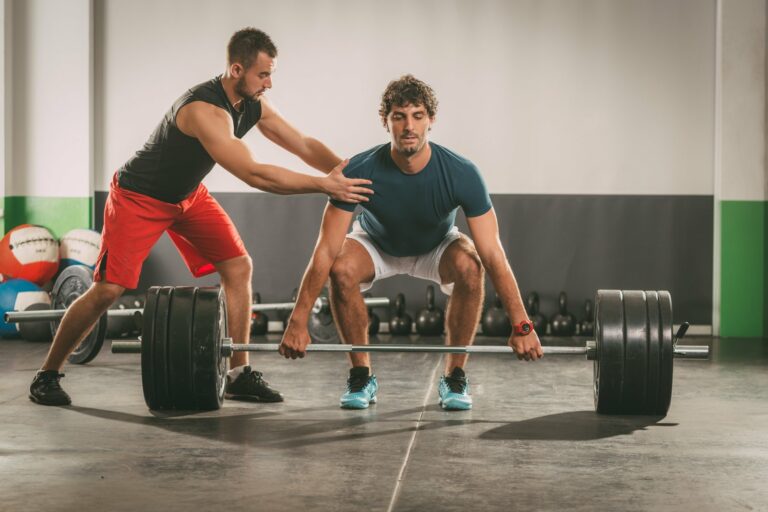 筋トレでフォームが崩れる原因と対策｜怪我と停滞を防ぐ7つの改善アプローチ